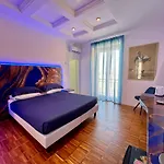 Frühstückspension Tribus Boutique 4*
