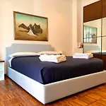 Tribus Boutique 4*