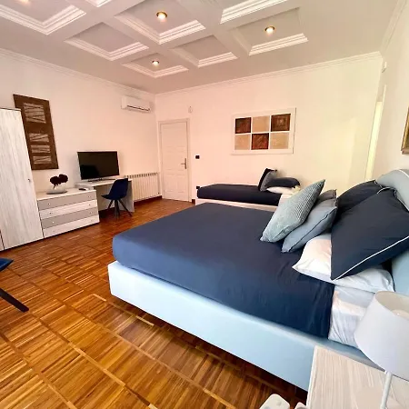 Nocleg ze śniadaniem Tribus Boutique Torre Annunziata